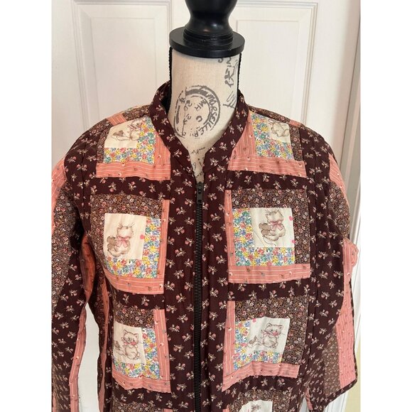 Vintage Handmade Quilt Jacket Brown Pink Floral Cat Mouse Zip Pockets Cottage - Picture 2 of 11